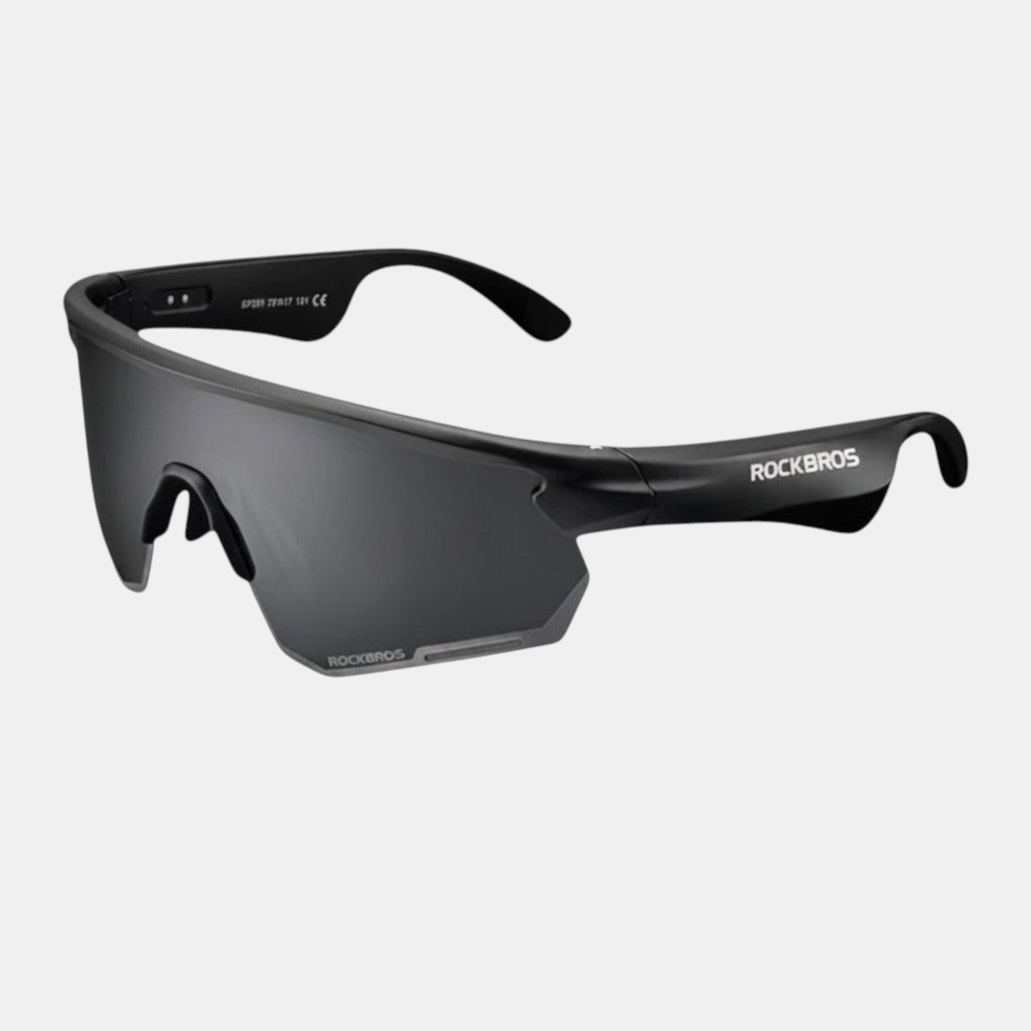 VAUCLIOR black unisex sport sunglasses with Bluetooth audio, wraparound design, and included accessories.