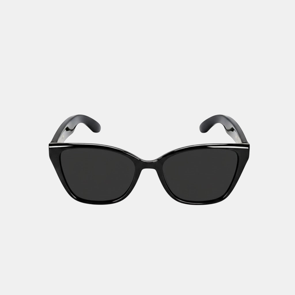 VAUCLIOR VC CLÉO black cat-eye smart glasses with dark lenses and integrated technology.
