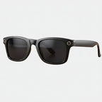 VAUCLIOR VC AXE GEN1 lunettes intelligentes noires rectangulaires en TP mat avec objectif circulaire sur la branche.
