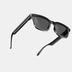VAUCLIOR VC NOVA G1 black smart glasses with dual cameras and Bluetooth connectivity.